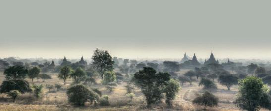 bagan_v_birmania_2014._250x117_cm