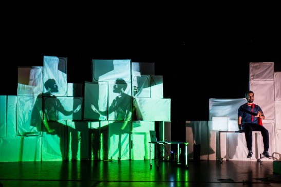 Ununiversosolo-Cuartoymitad-17