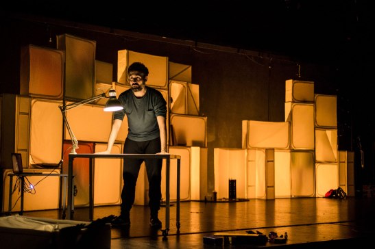 Ununiversosolo-Cuartoymitad-20