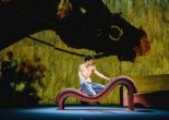 'Equus' dirigido por Carolina África en el Teatro Infanta Isabel